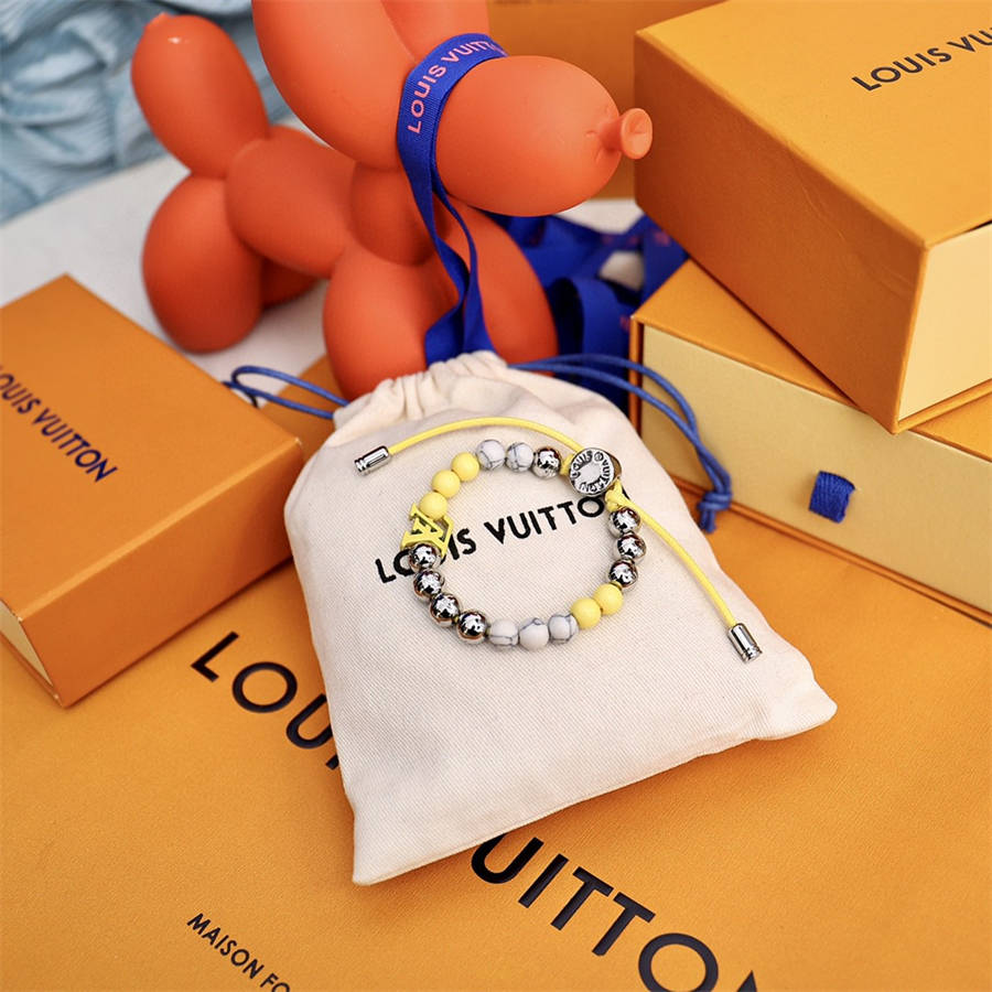 Shop Louis Vuitton 2022 SS Monogram beads bracelet (M00510, M00511) by  Sunflower.et