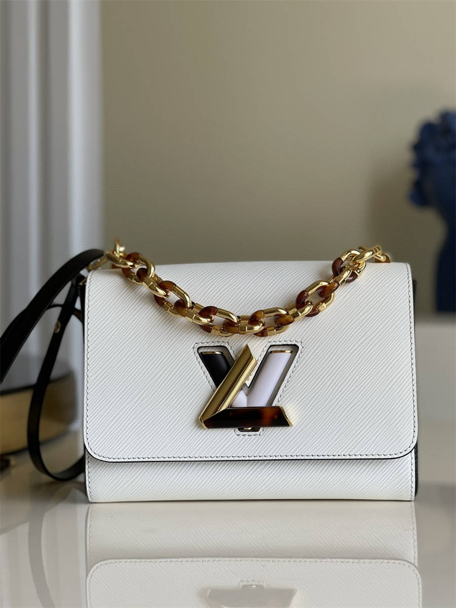 Replica Louis Vuitton Lockme Shopper M58927